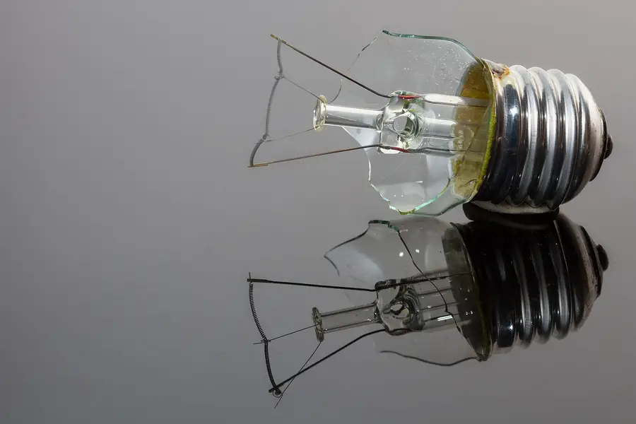 Why Do Light Bulbs Break in Socket