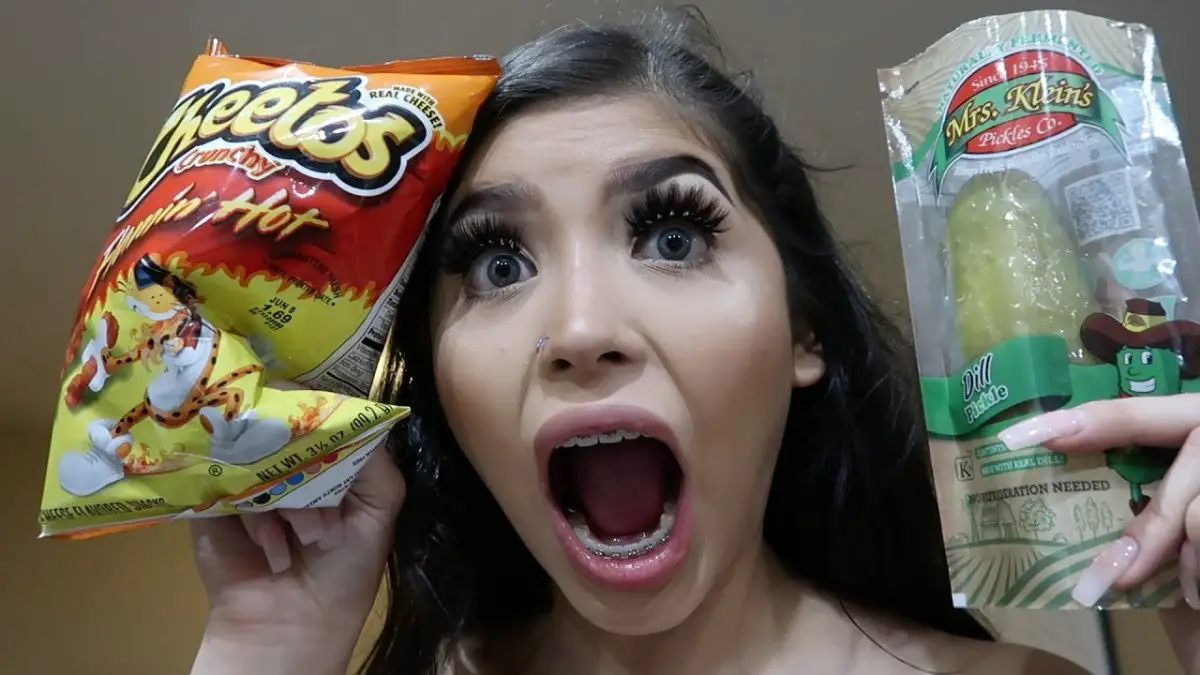 Can You Eat Hot Cheetos With Braces?